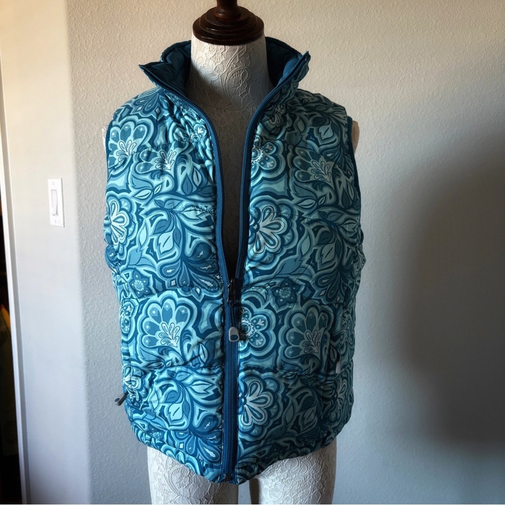 L.L. Bean Blue Patterned Vest Size M